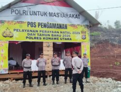 Personel Pos Pam Nataru Lakukan Pengaturan Lalu Lintas Berikan Himbauan Agar Tertib Berkendara.