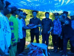 Bupati Konut Salurkan Bantuan untuk Korban Angin Puting Beliung, Warga Terima Langsung Bantuan Sembako dan Perbaikan Rumah