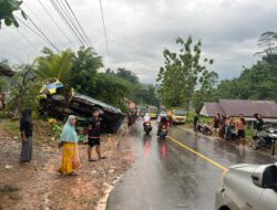 Satlantas Polres Konut Gelar Olah TKP Kejadian Laka Lantas di Jalan Poros Trans Sulawesi